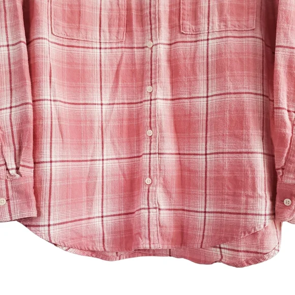 Old Navy Flannel Boyfriend Button-Down Shirt - Picture 3 of 7